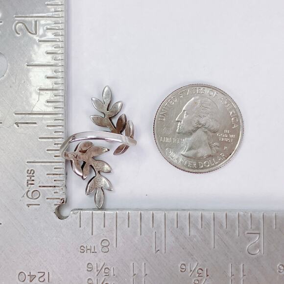 Vintage Sterling Silver Marcasite Leaf Bypass Ring Signed 925 Elegant Feminine - Picture 10 of 12